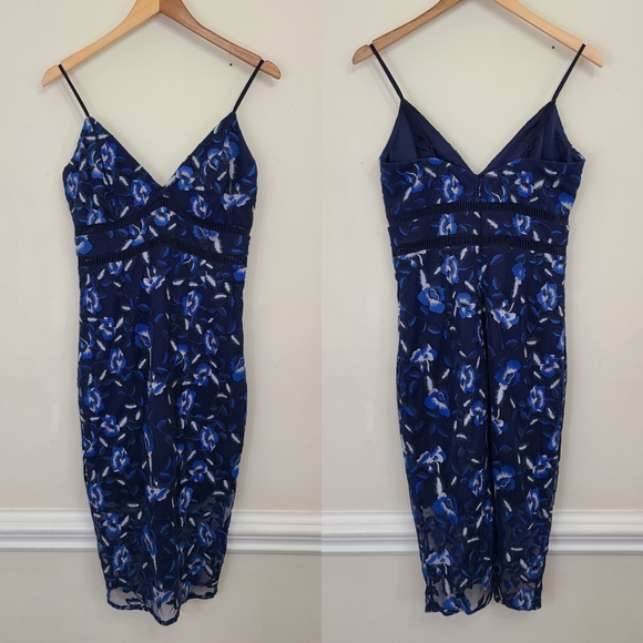 Bardot × REVOLVE Sapphire Lace Midi Dress - Picture 6 of 7